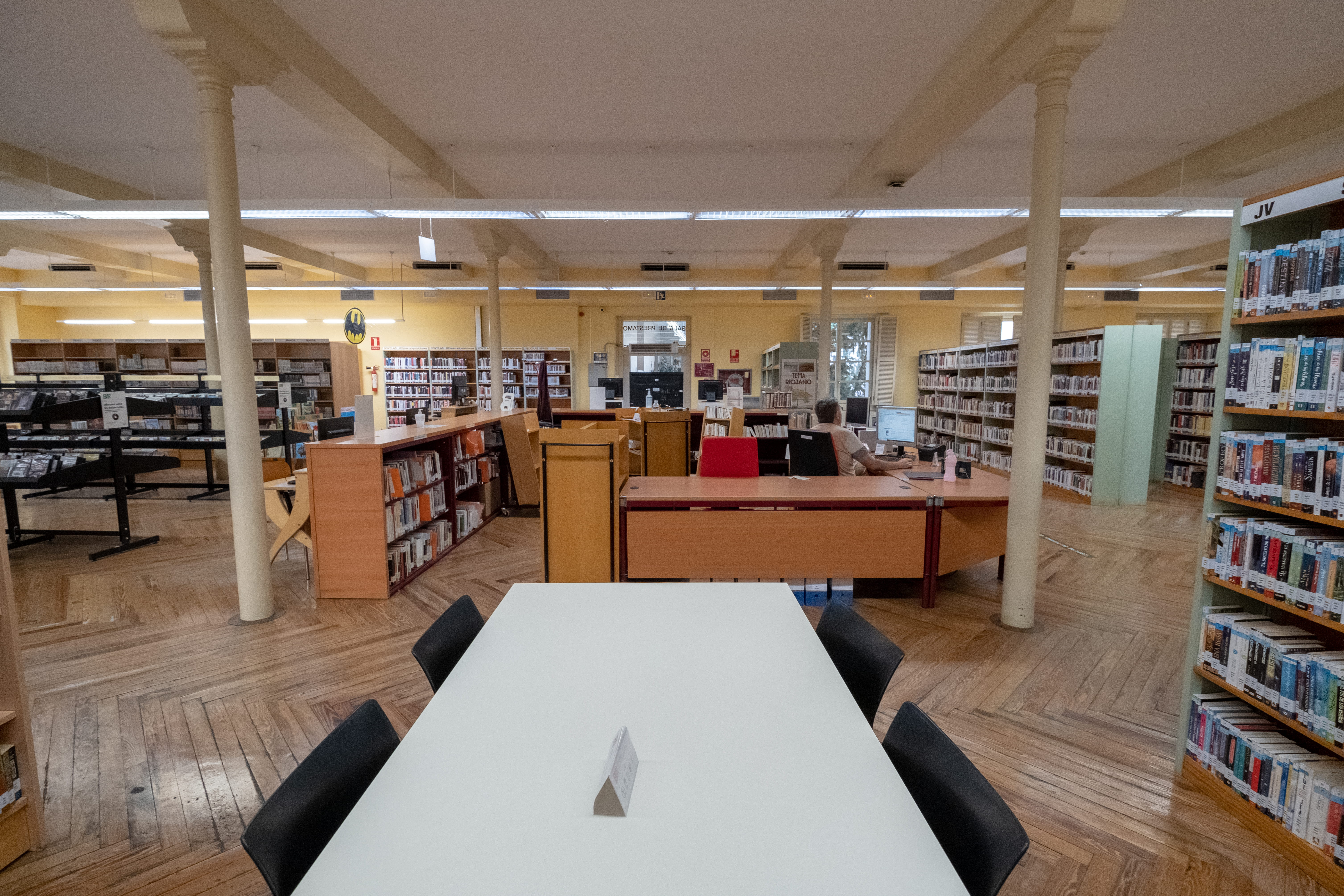 sala_prestamo_antes_despues