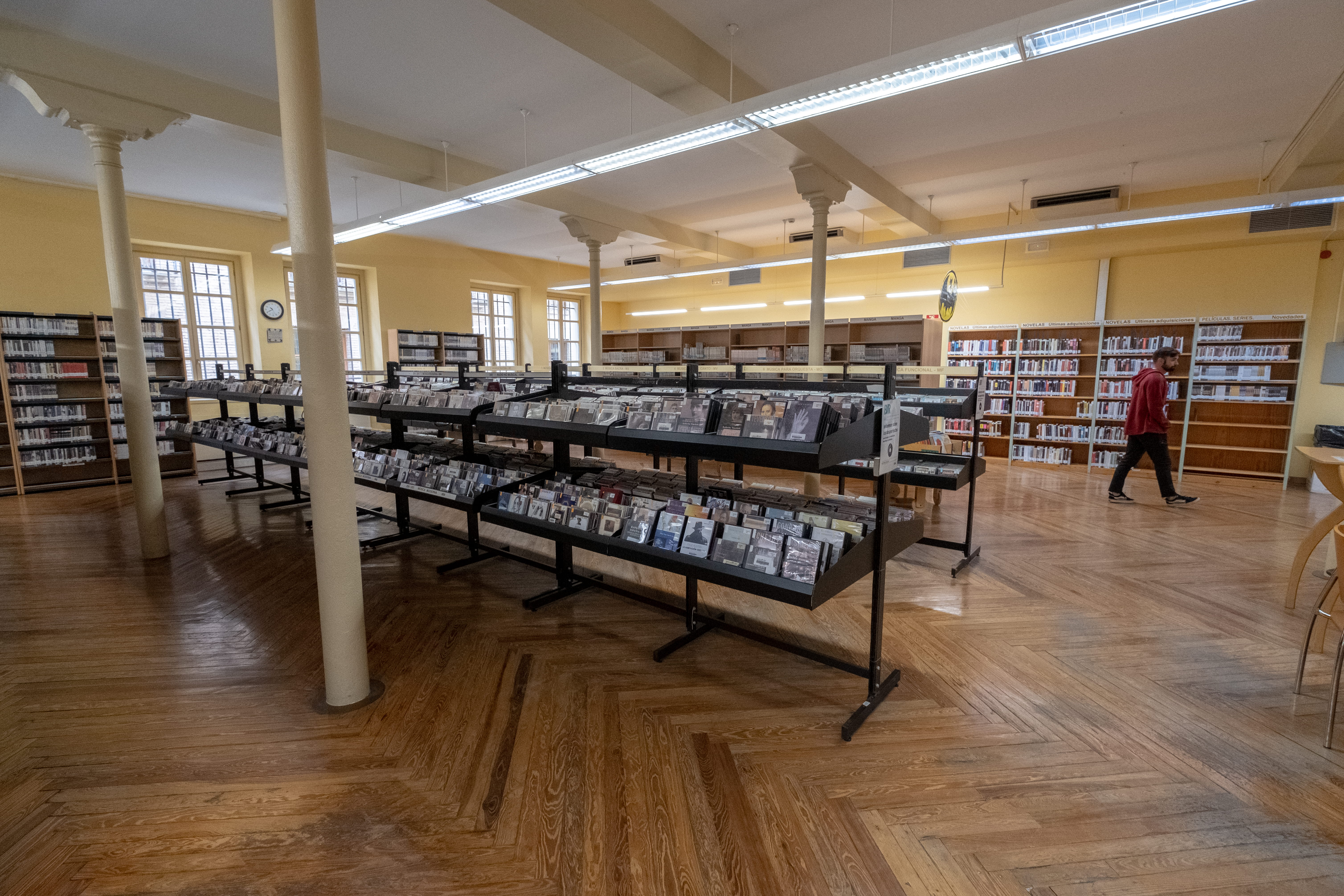 sala_prestamo_antes_despues